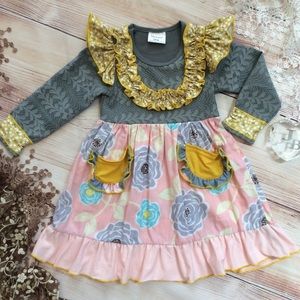 🦋SALE🦋Girls Lace & Ruffle Dress